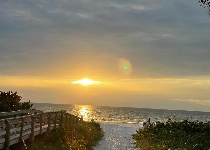 Apartment 2bd 1ba Sunview 2 2mins To Beachpool! Clearwater Beach