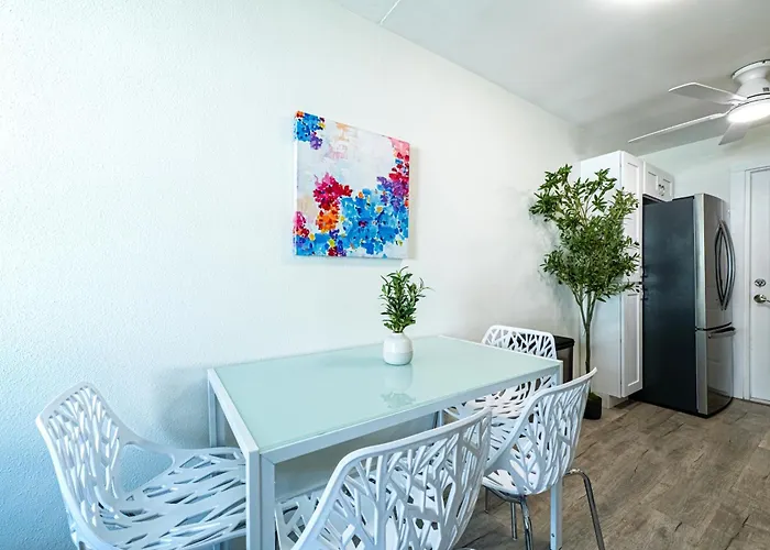 2bd 1ba Sunview 2 2mins To Beachpool! Apartment *